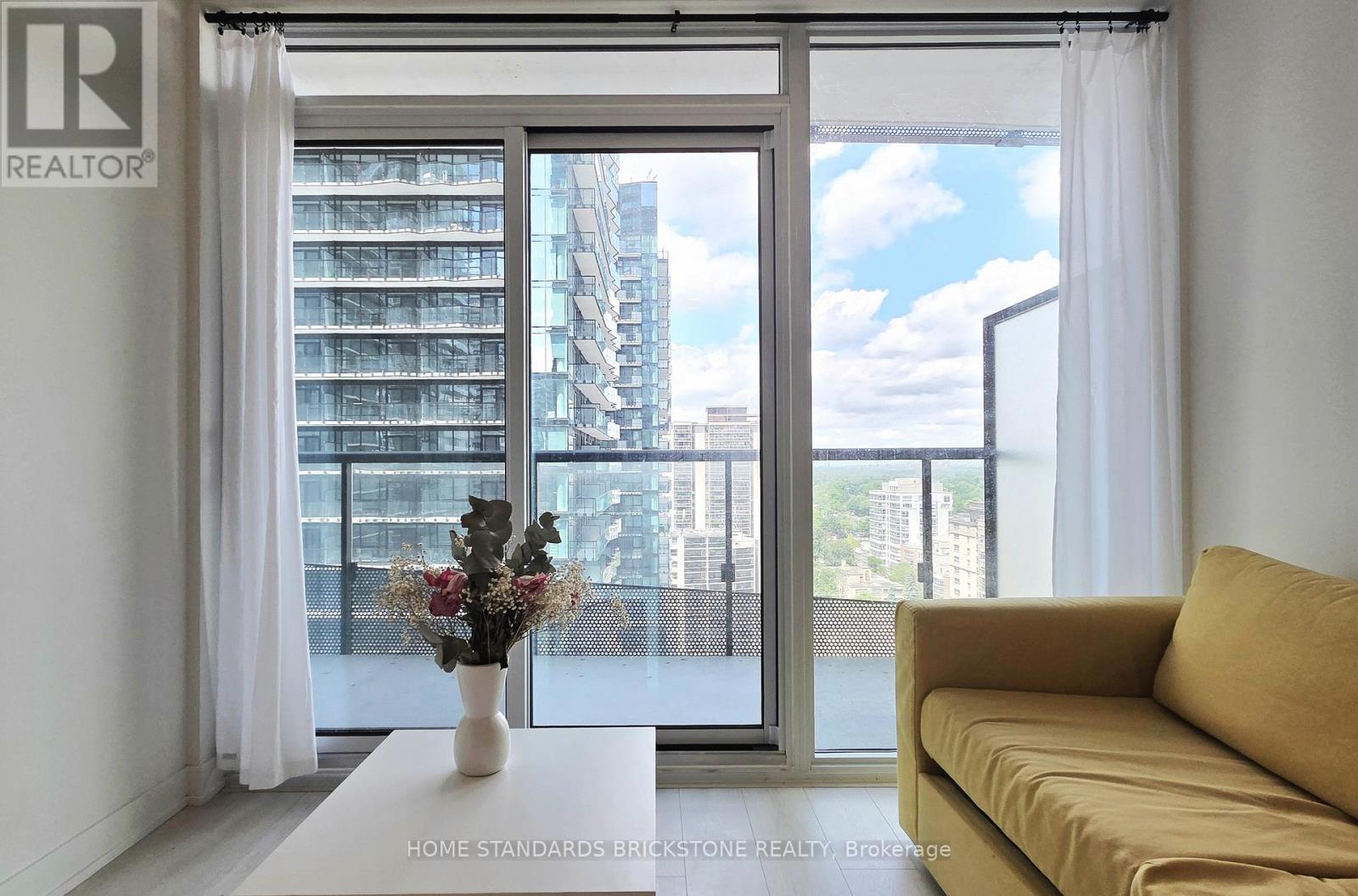 1705 - 117 Broadway Avenue, Toronto, Ontario  M4P 1V3 - Photo 3 - C13429746
