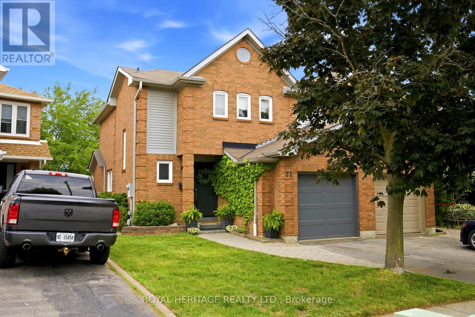 27 Heaver Drive, Whitby, Ontario  L1N 8X2 - Photo 3 - E13429850