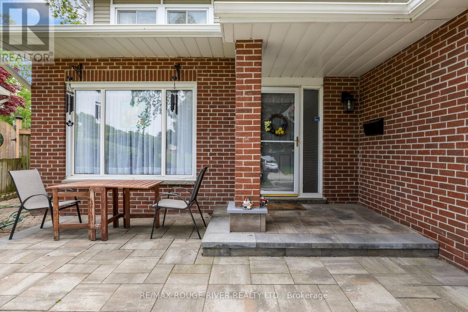 64 Burden Crescent, Ajax, Ontario  L1S 3T8 - Photo 2 - E13429864