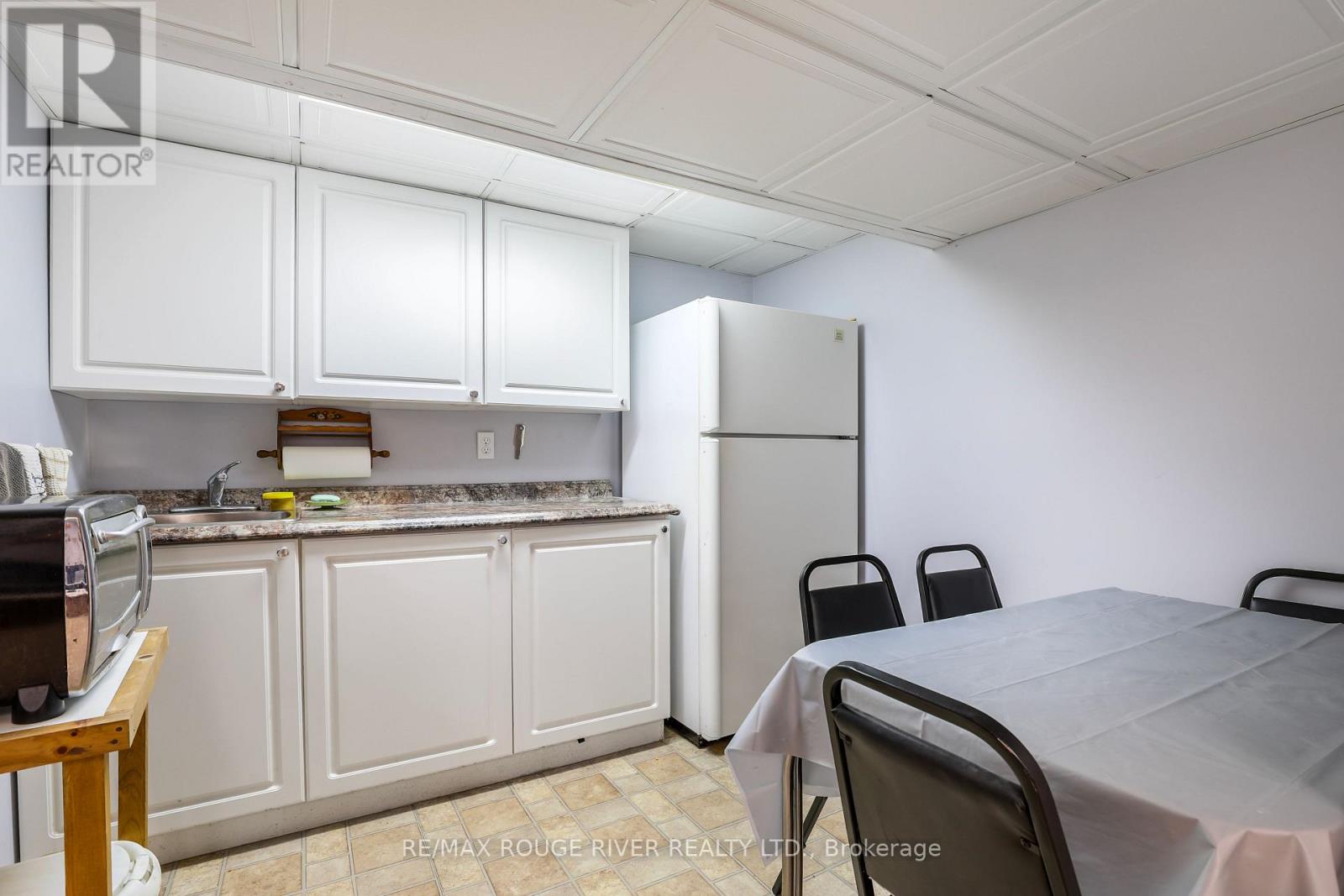 64 Burden Crescent, Ajax, Ontario  L1S 3T8 - Photo 28 - E13429864