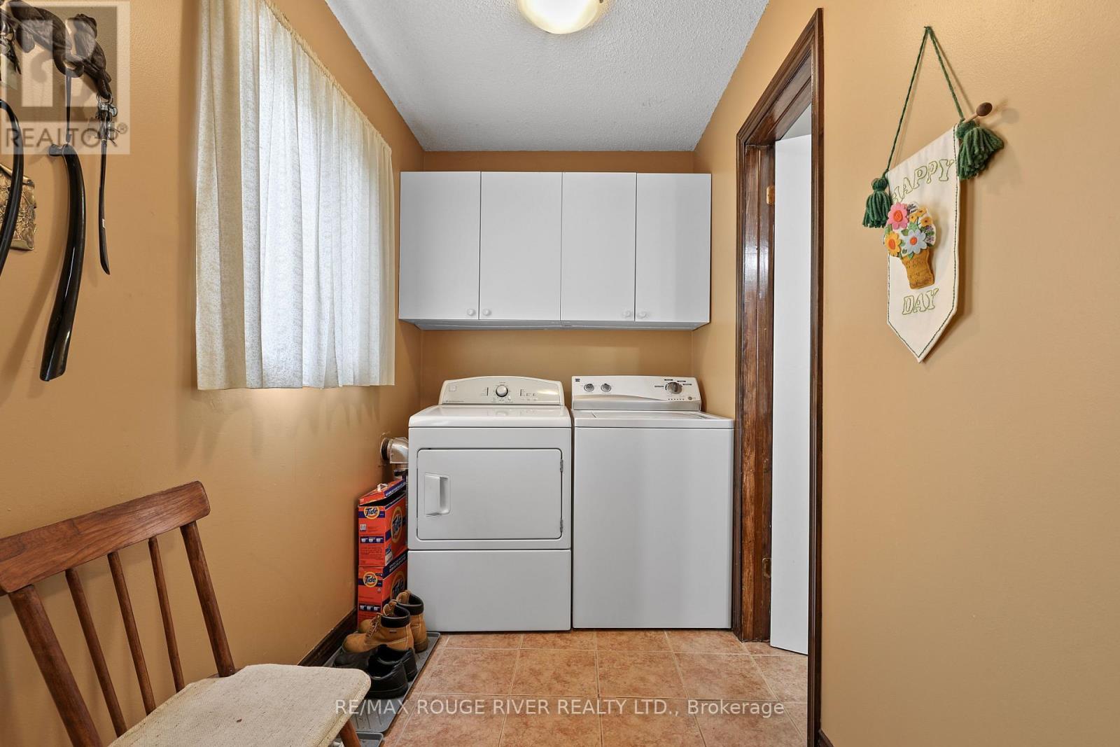 64 Burden Crescent, Ajax, Ontario  L1S 3T8 - Photo 33 - E13429864