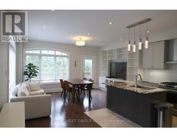 12 SOMBRERO LANE, Richmond Hill, Ontario