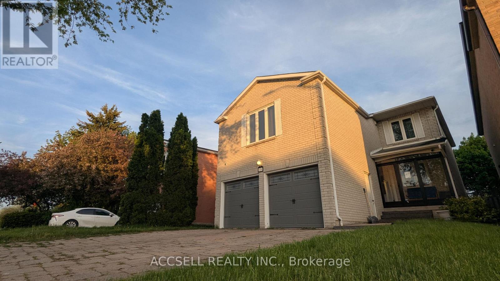 19 Joseph Aaron Boulevard, Vaughan, Ontario  L4J 6J2 - Photo 1 - N13429756
