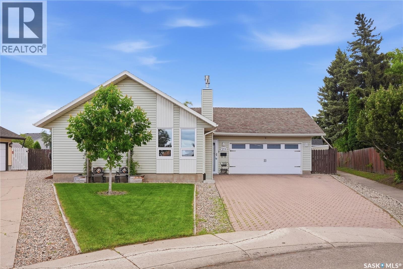 23 Blackley Place, Saskatoon, Saskatchewan  S7M 5B1 - Photo 2 - SK039054