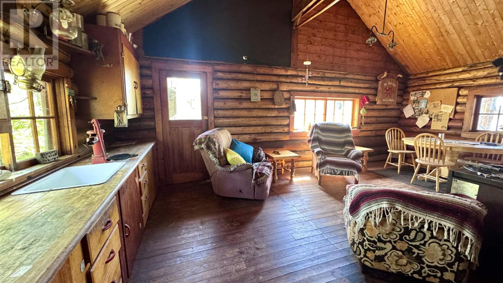 2830 Dog Lake Island, Missanabi, Ontario  P0M 2H0 - Photo 24 - SM261397