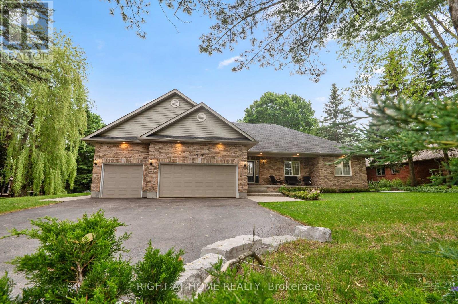 17 Alanavale Road, Caledon, Ontario  L7K 0T1 - Photo 1 - W13429784