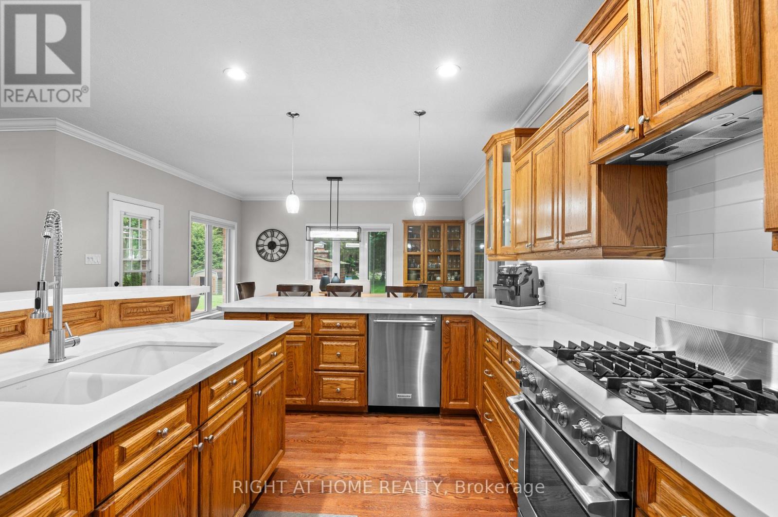 17 Alanavale Road, Caledon, Ontario  L7K 0T1 - Photo 5 - W13429784