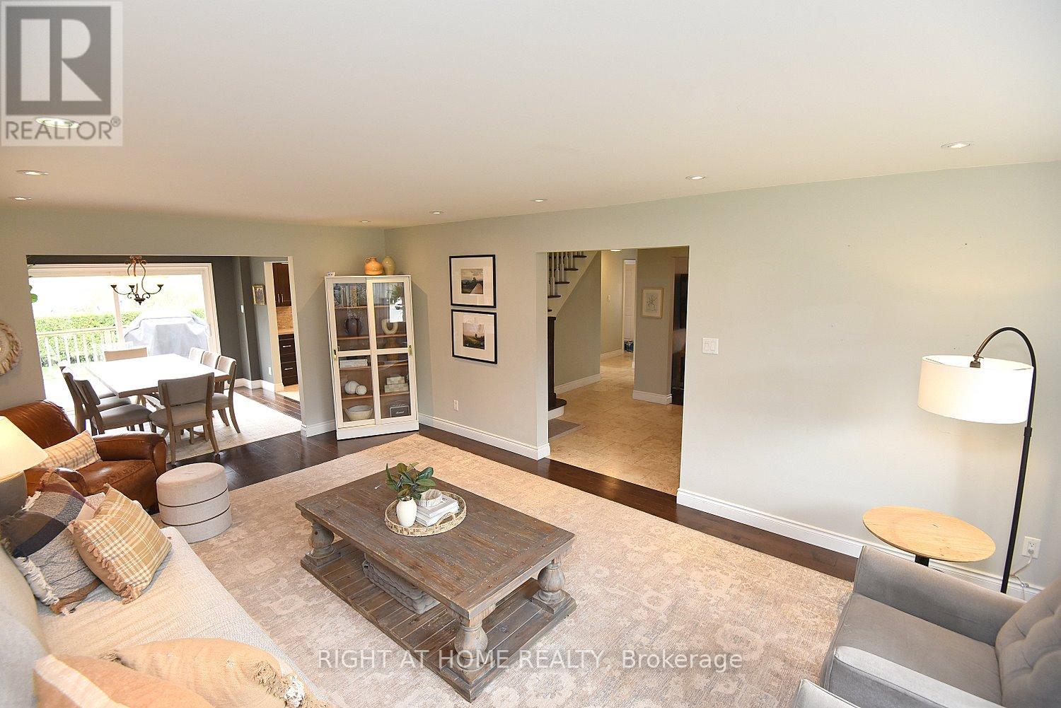 2451 Sinclair Circle, Burlington, Ontario  L7P 3K9 - Photo 15 - W13429872
