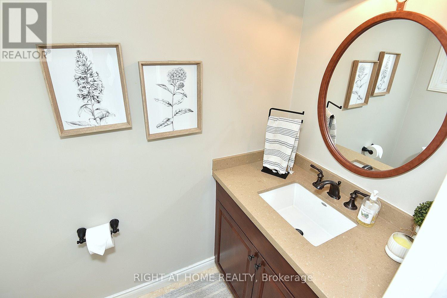 2451 Sinclair Circle, Burlington, Ontario  L7P 3K9 - Photo 20 - W13429872