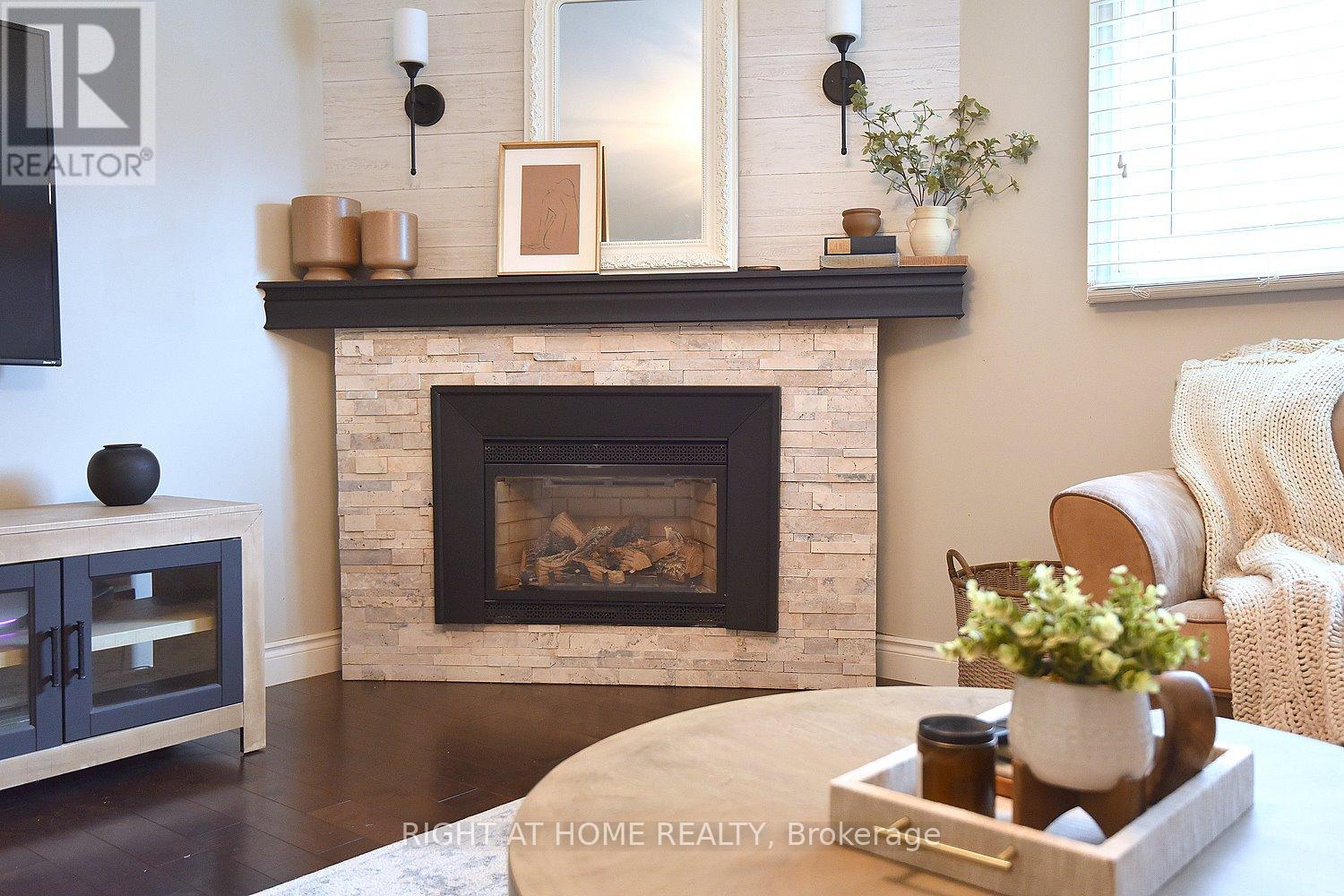 2451 Sinclair Circle, Burlington, Ontario  L7P 3K9 - Photo 28 - W13429872