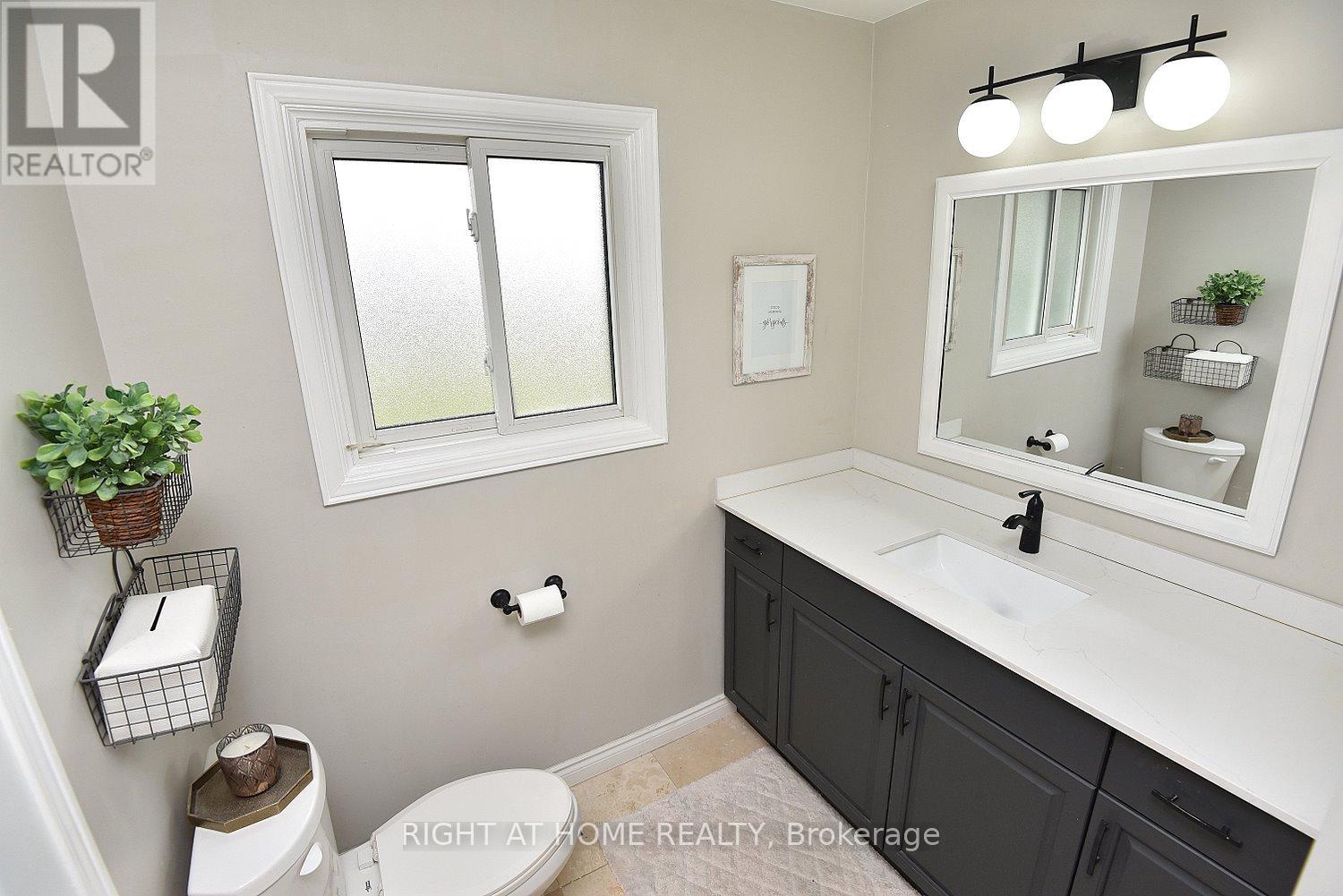 2451 Sinclair Circle, Burlington, Ontario  L7P 3K9 - Photo 33 - W13429872