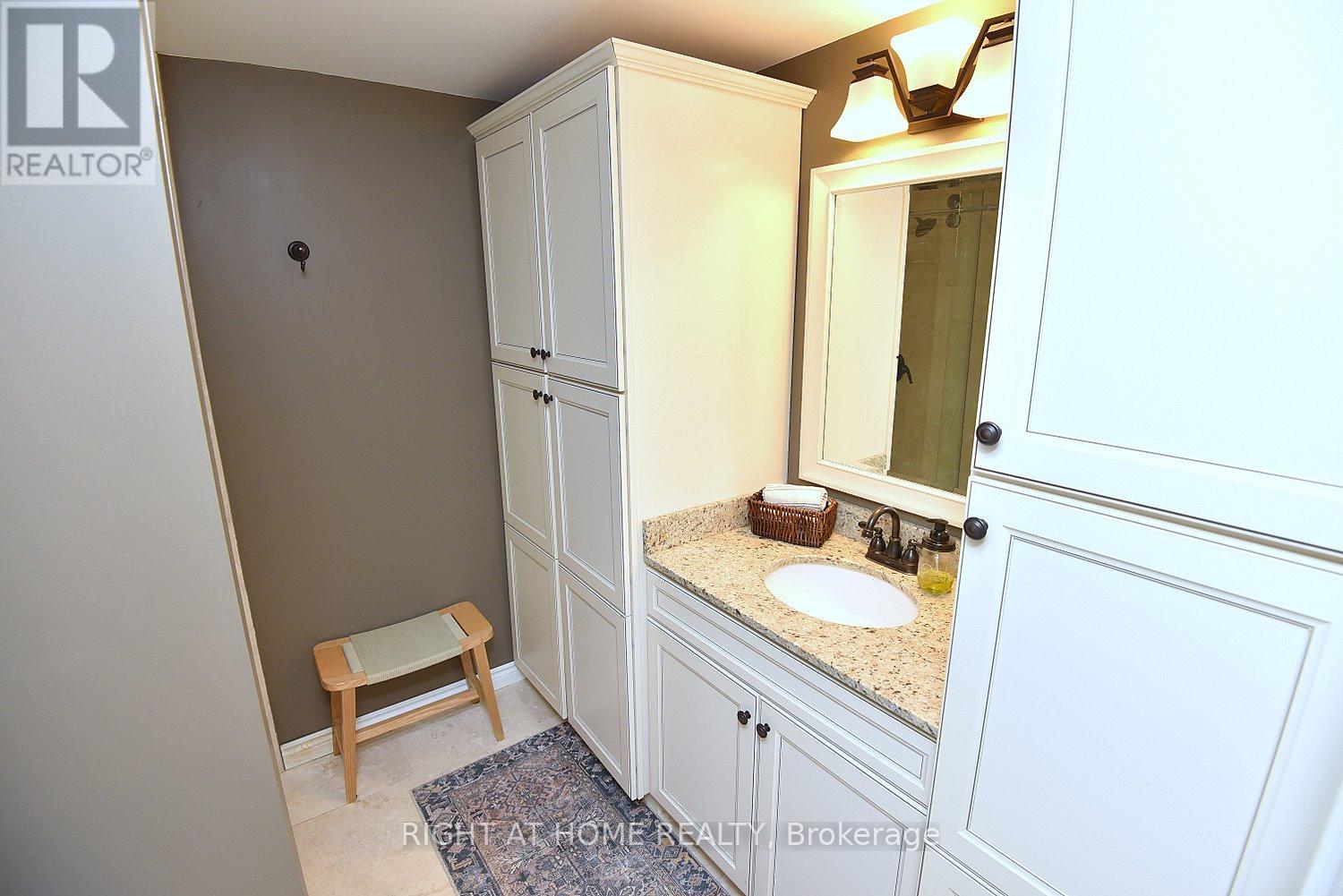 2451 Sinclair Circle, Burlington, Ontario  L7P 3K9 - Photo 44 - W13429872
