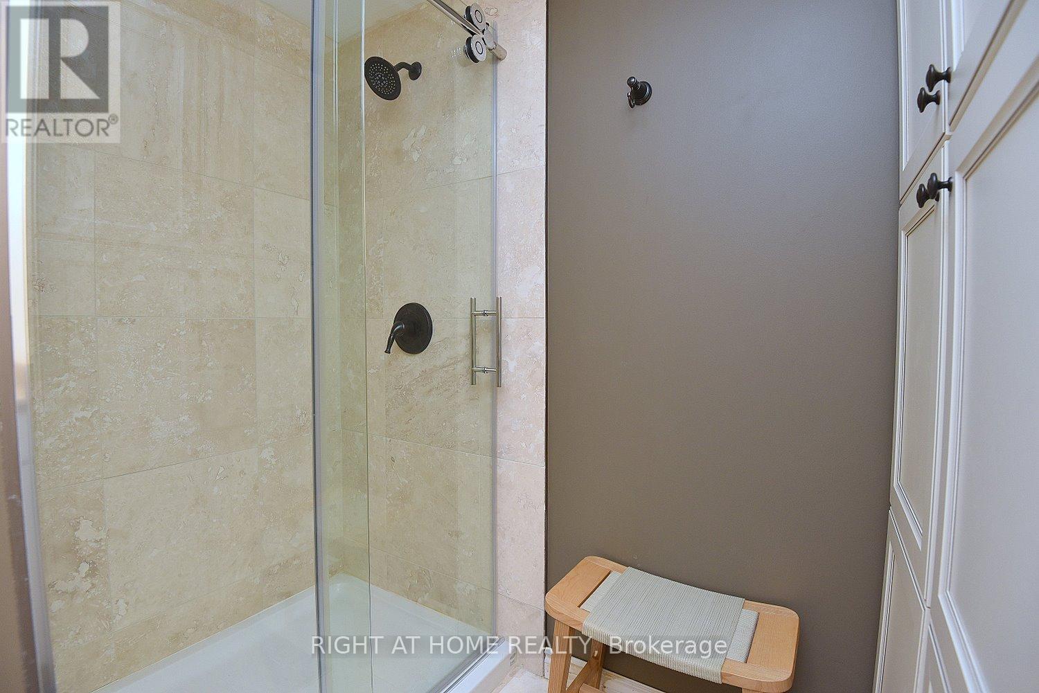 2451 Sinclair Circle, Burlington, Ontario  L7P 3K9 - Photo 45 - W13429872