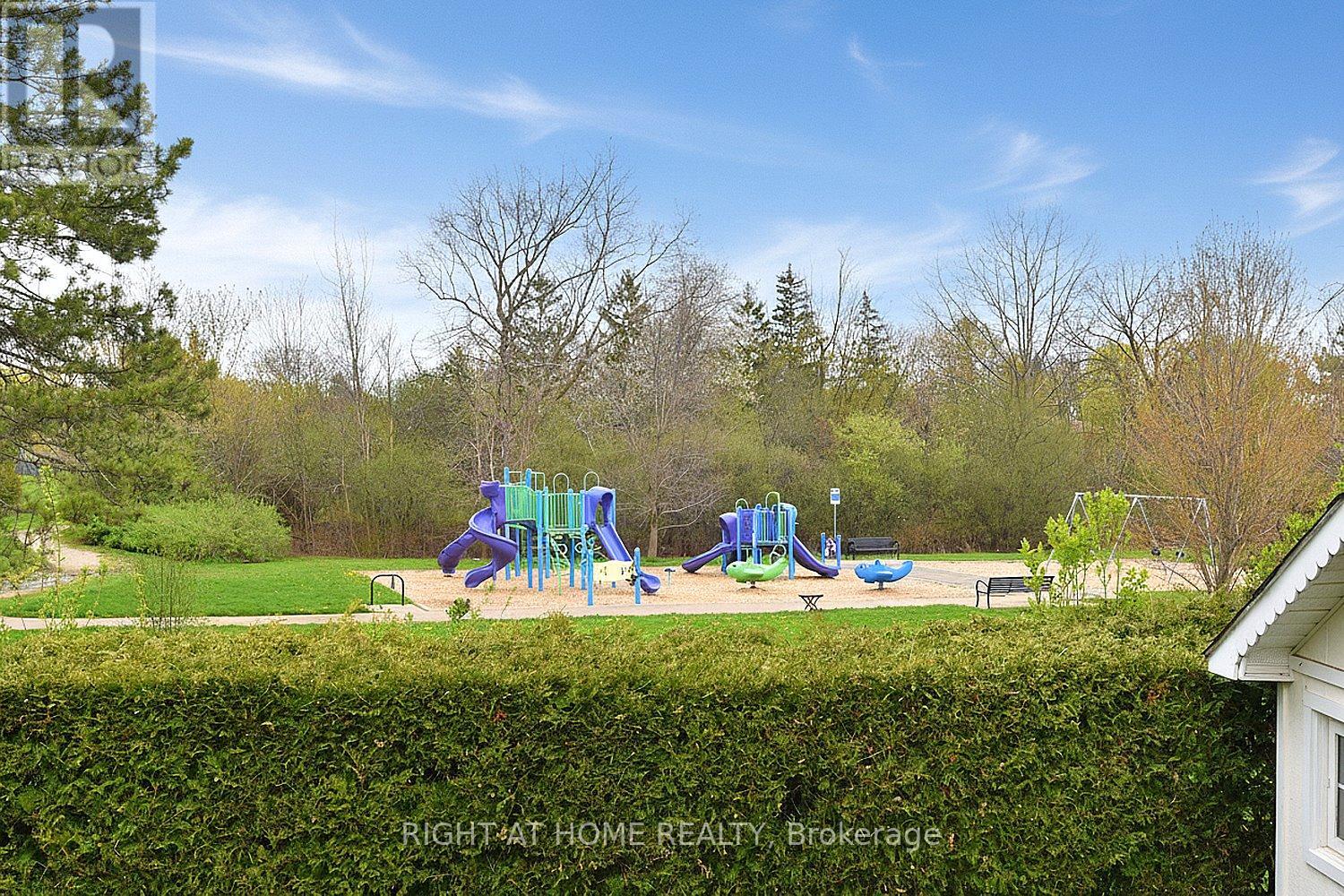 2451 Sinclair Circle, Burlington, Ontario  L7P 3K9 - Photo 8 - W13429872