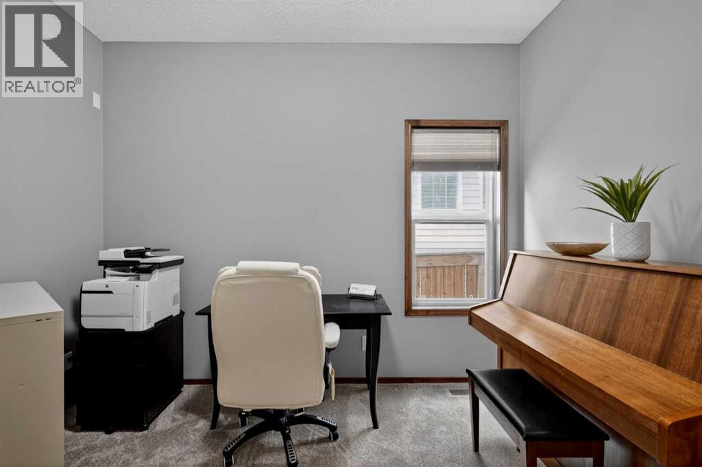 237 Brightonwoods Gardens SE, Calgary, Alberta  T2Z 0Y7 - Photo 7 - A2317395
