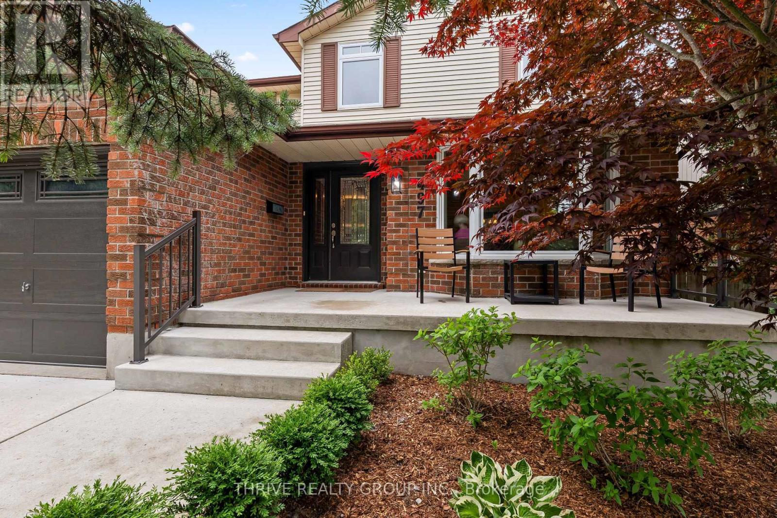 497 Old Wonderland Road, London South, Ontario  N6K 3T5 - Photo 2 - X13429950