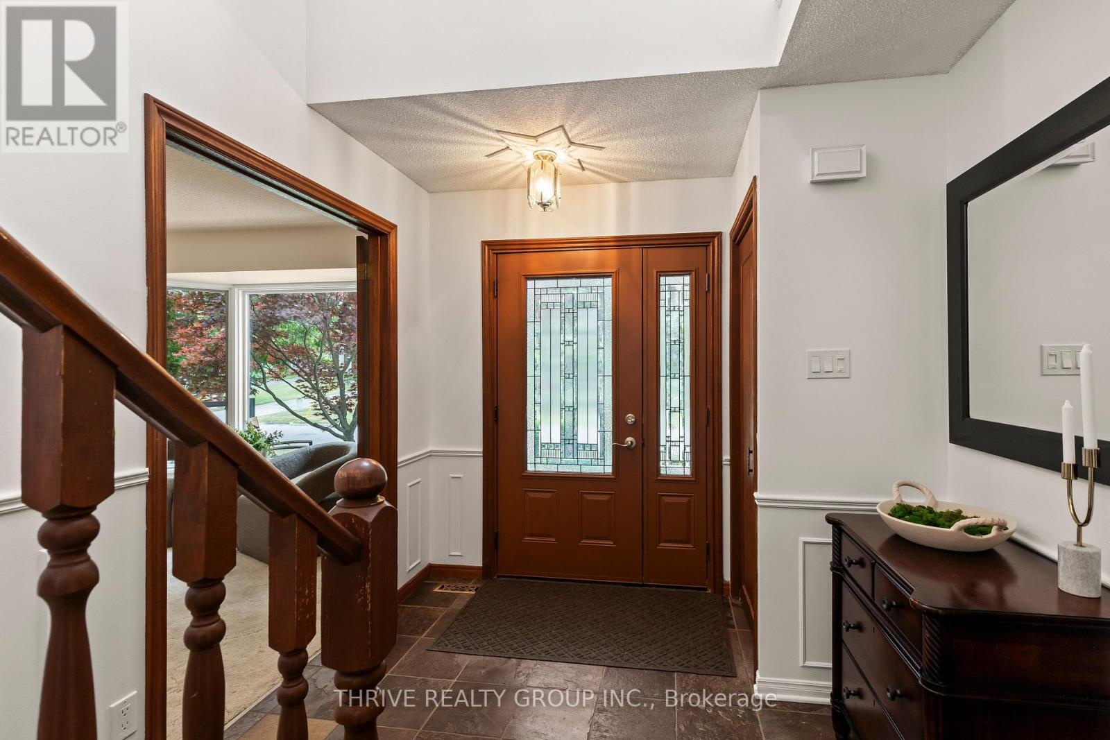 497 Old Wonderland Road, London South, Ontario  N6K 3T5 - Photo 4 - X13429950