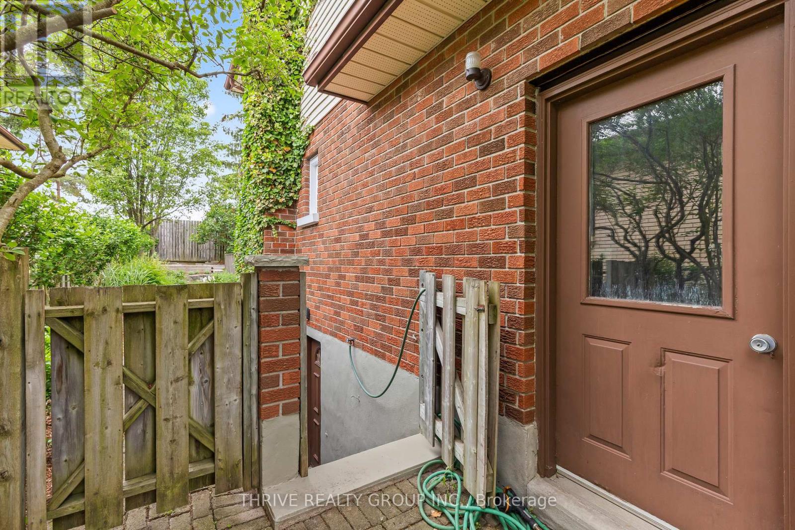 497 Old Wonderland Road, London South, Ontario  N6K 3T5 - Photo 42 - X13429950