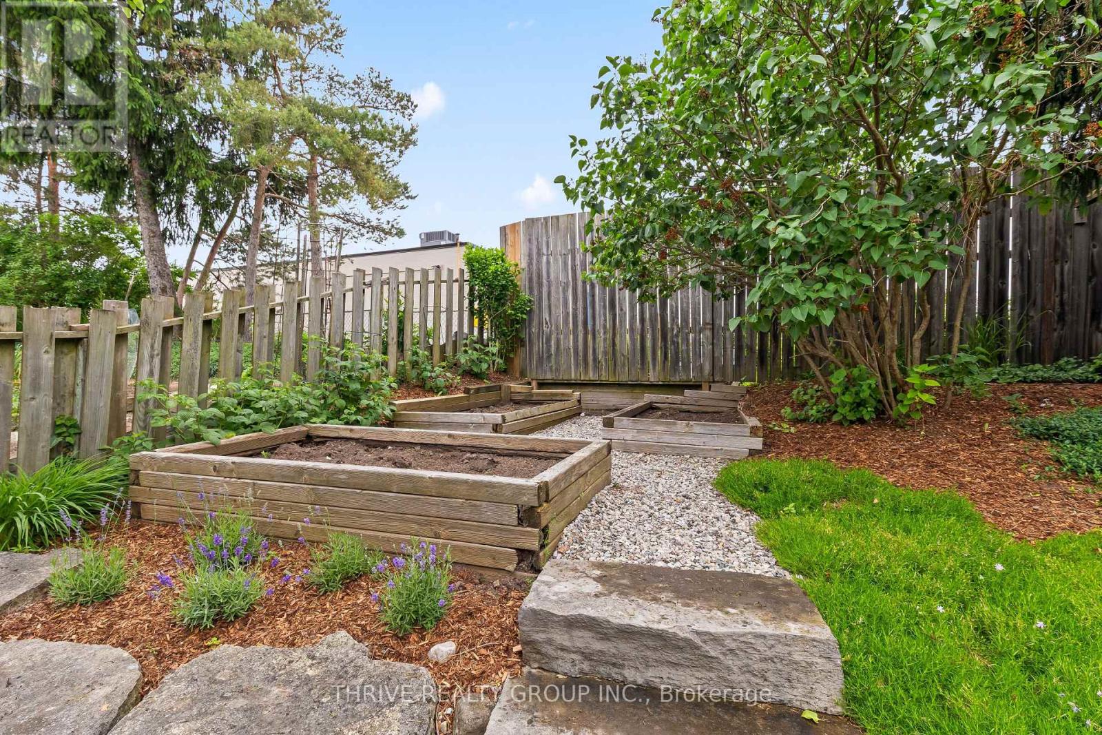 497 Old Wonderland Road, London South, Ontario  N6K 3T5 - Photo 43 - X13429950