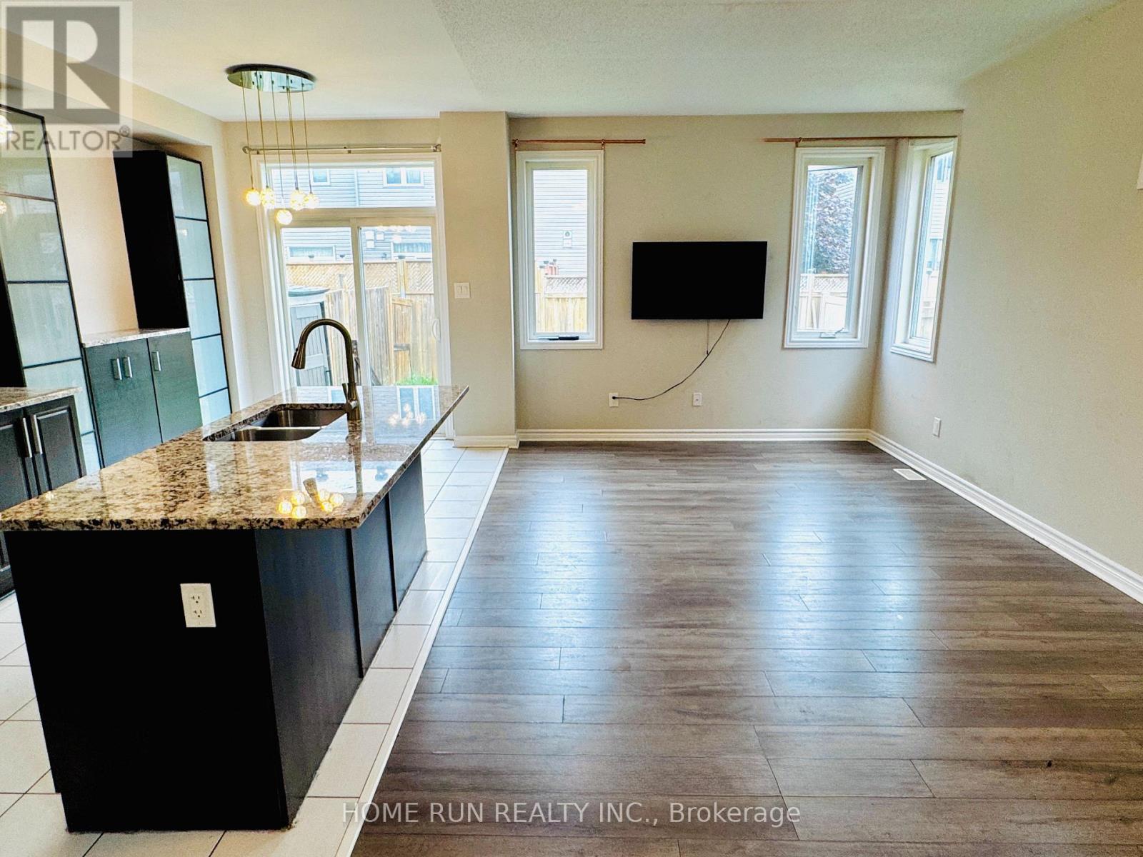 621 Lauraleaf Crescent, Ottawa, Ontario  K2J 6G9 - Photo 5 - X13429996