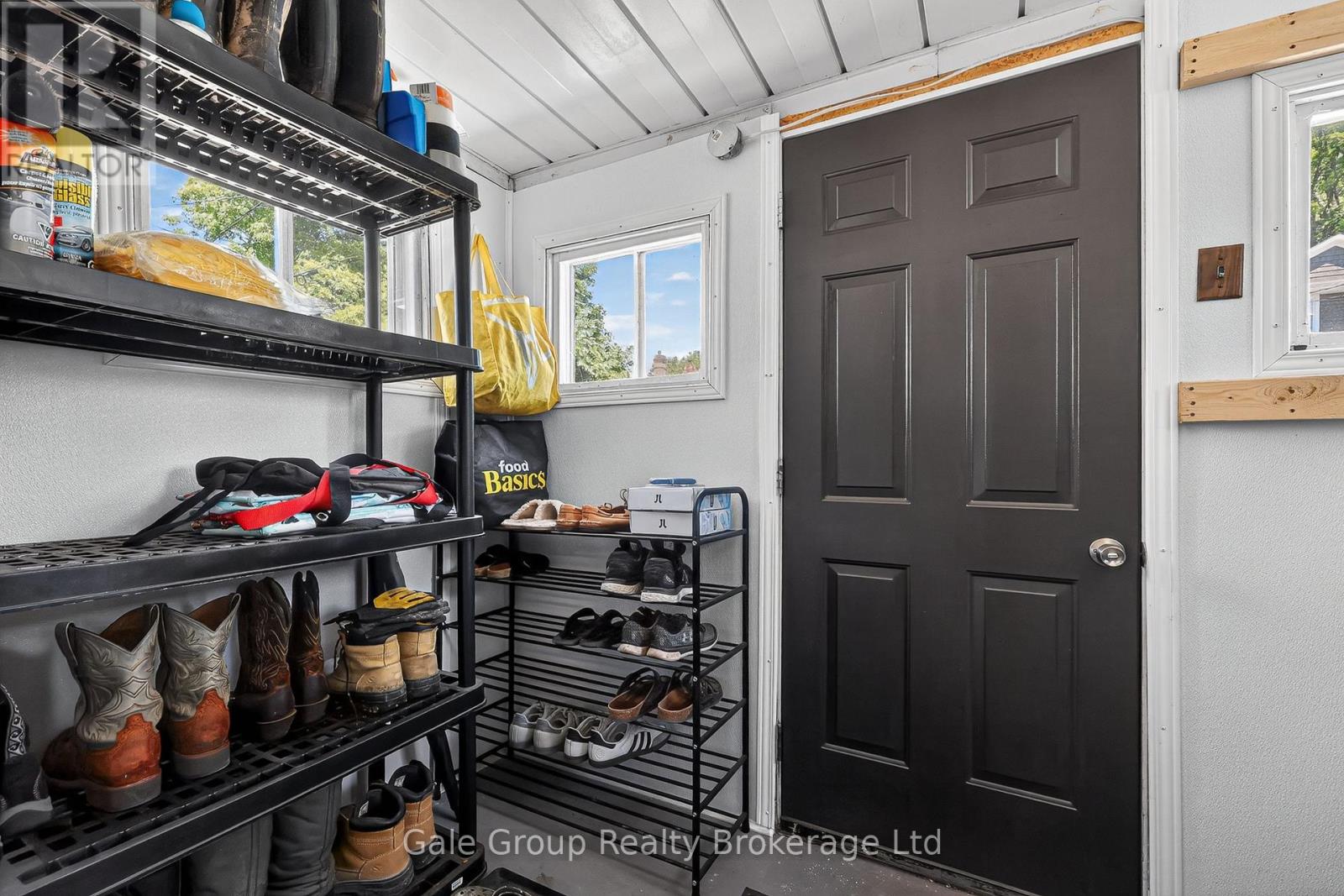330 Queen Street, Woodstock, Ontario N4S 1M1 - Photo 4 - X13429930