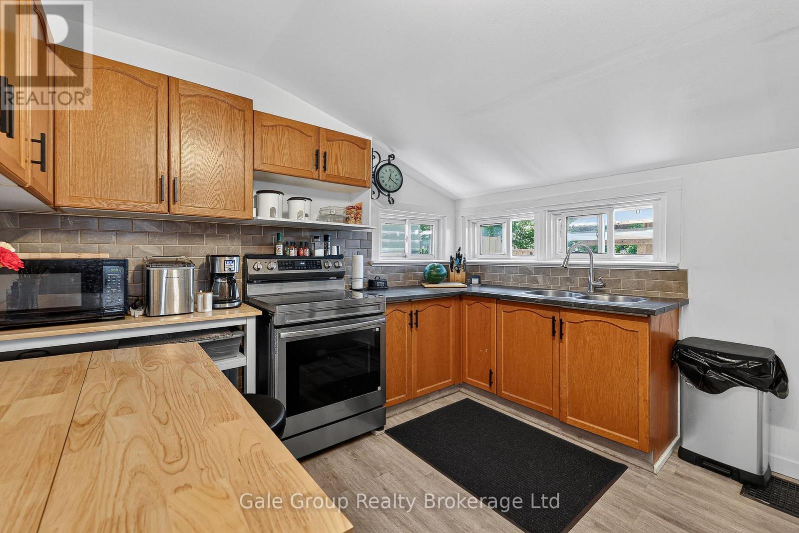 330 Queen Street, Woodstock, Ontario N4S 1M1 - Photo 8 - X13429930