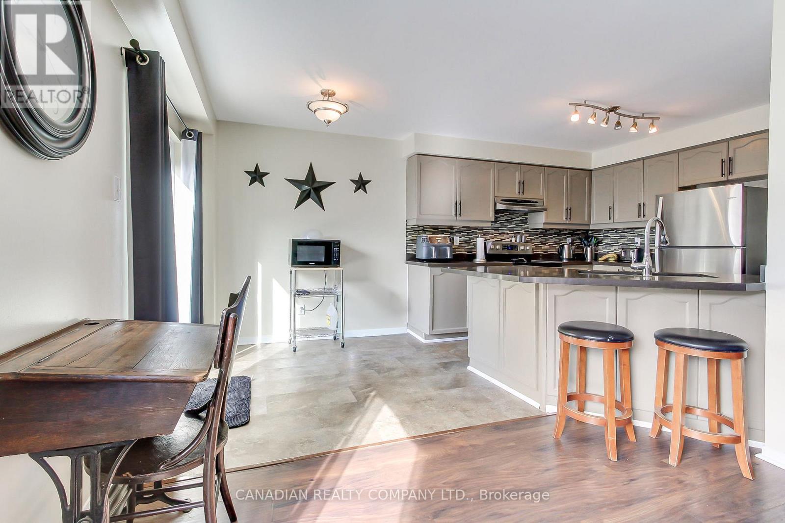 7 Glasgow Crescent, Georgina, Ontario L4P 4A9 - Photo 6 - N13032858