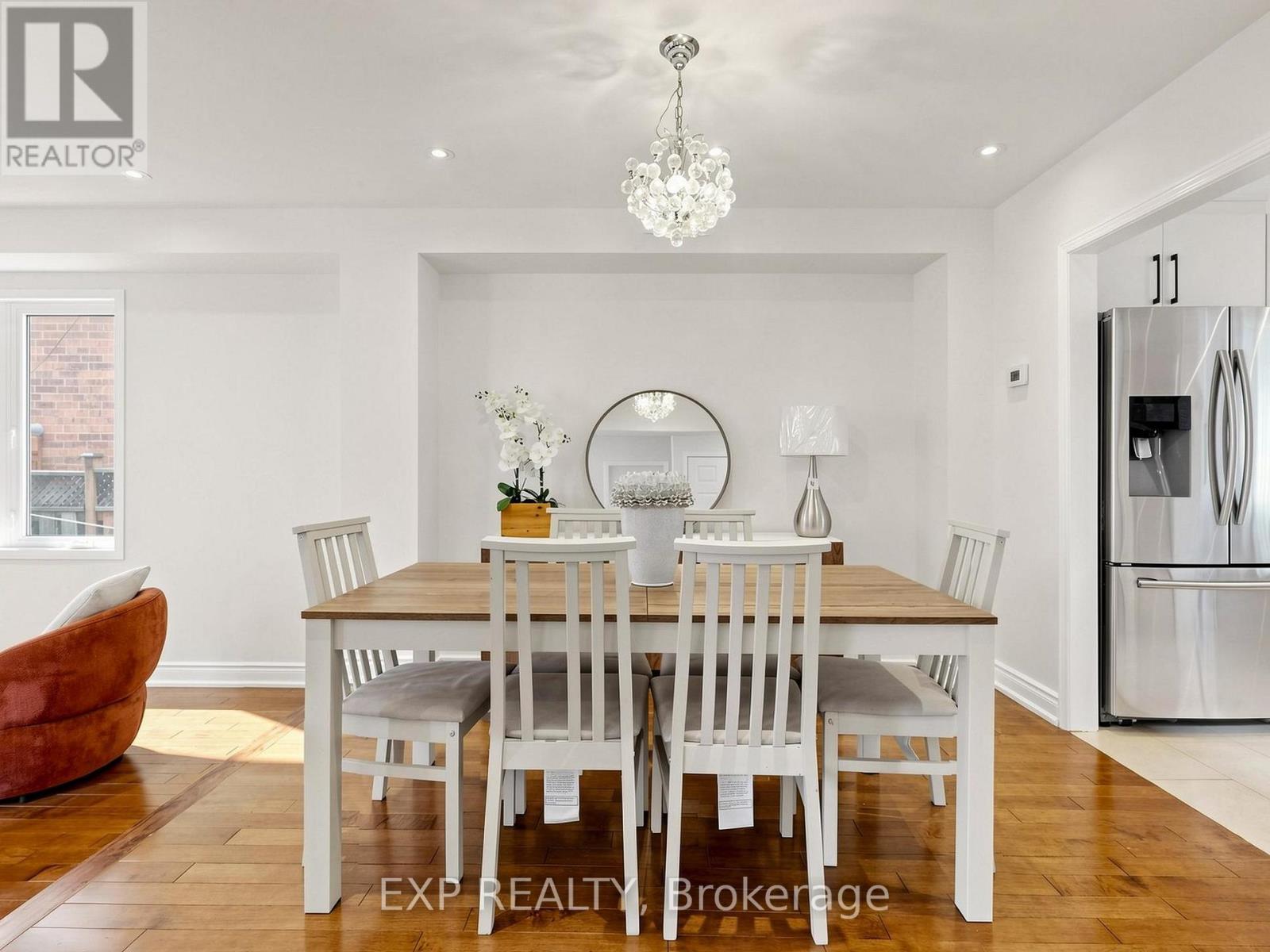 64 Leno Mills Avenue, Richmond Hill, Ontario  L4S 1C3 - Photo 6 - N13429694