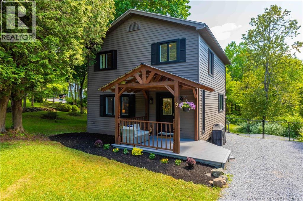 19 Grove Avenue, rothesay, New Brunswick