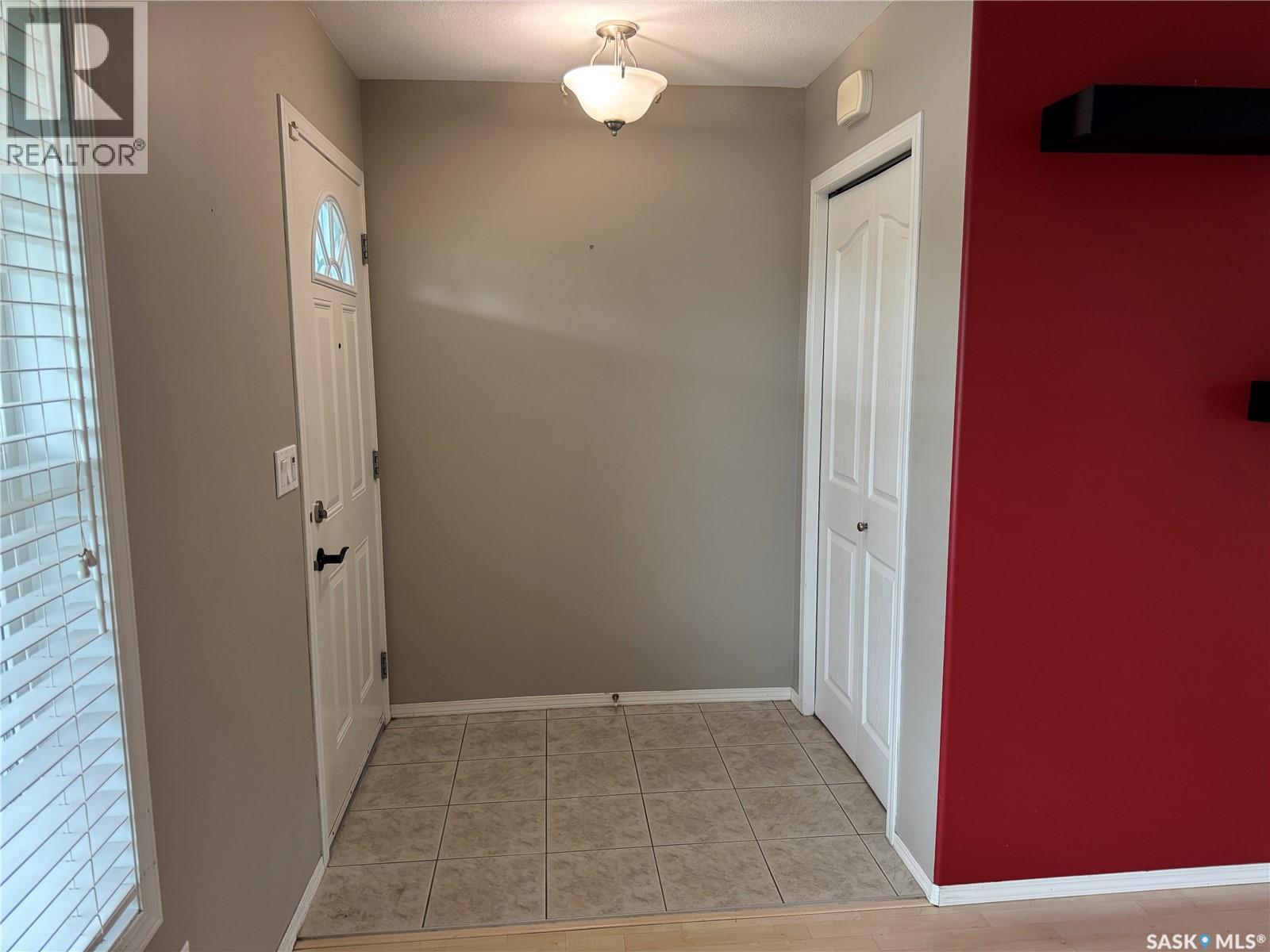 122 Keedwell Street, Saskatoon, Saskatchewan  S7W 1B4 - Photo 5 - SK039053