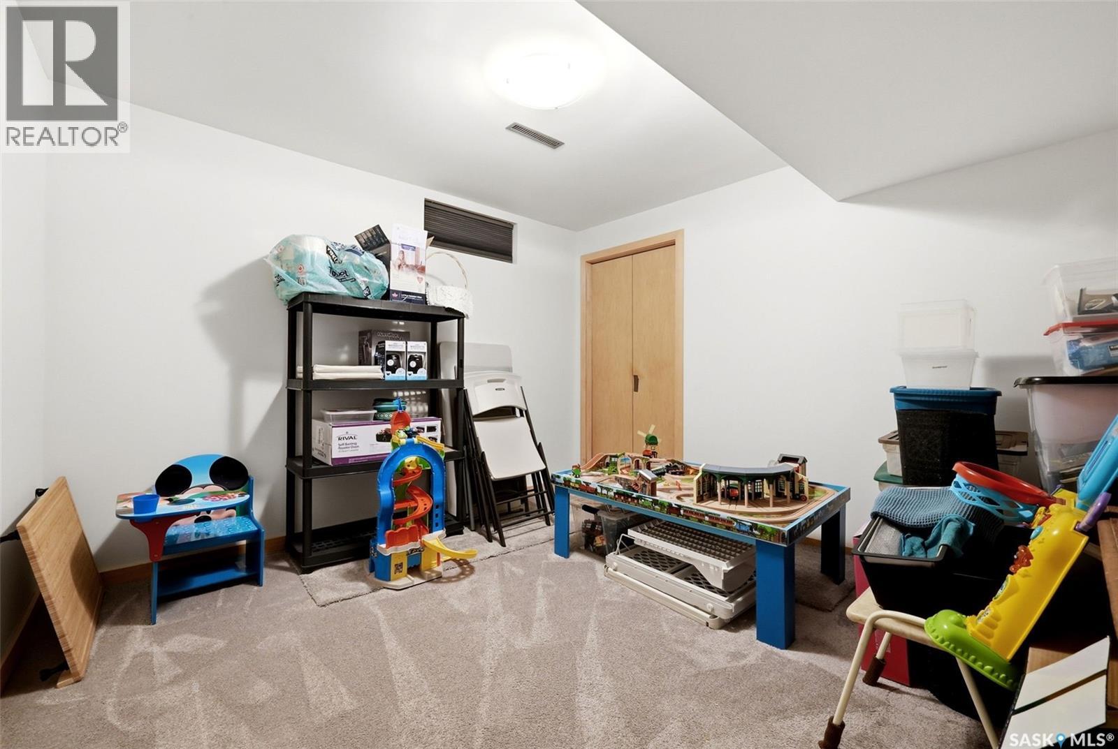2738 Cameron Street, Regina, Saskatchewan  S4T 2W6 - Photo 37 - SK038760