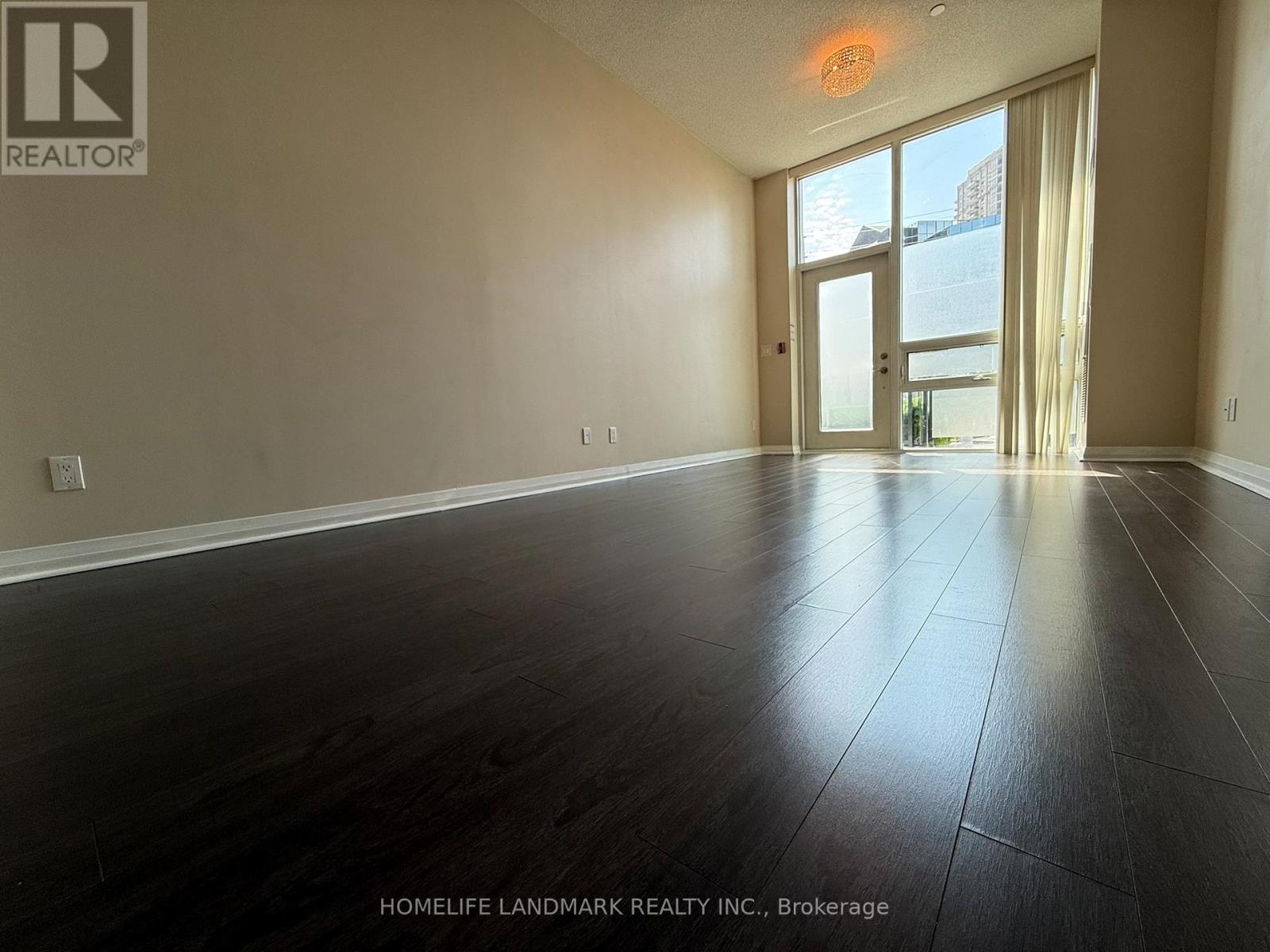 109 - 55 Eglinton Avenue W, Mississauga, Ontario  L5R 3P5 - Photo 4 - W13418188