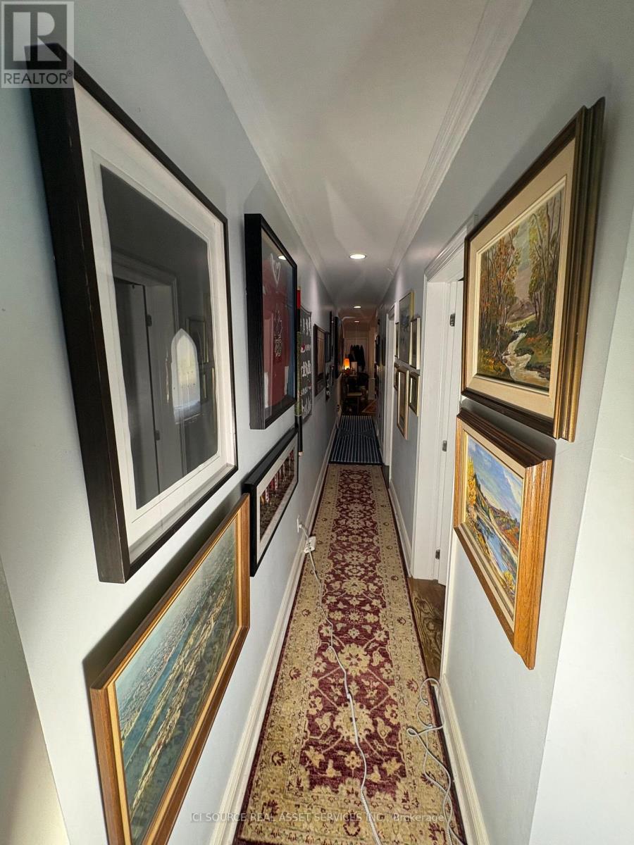Main Floor - 2241 Queen Street E, Toronto, Ontario  M4E 1G1 - Photo 11 - E13429918