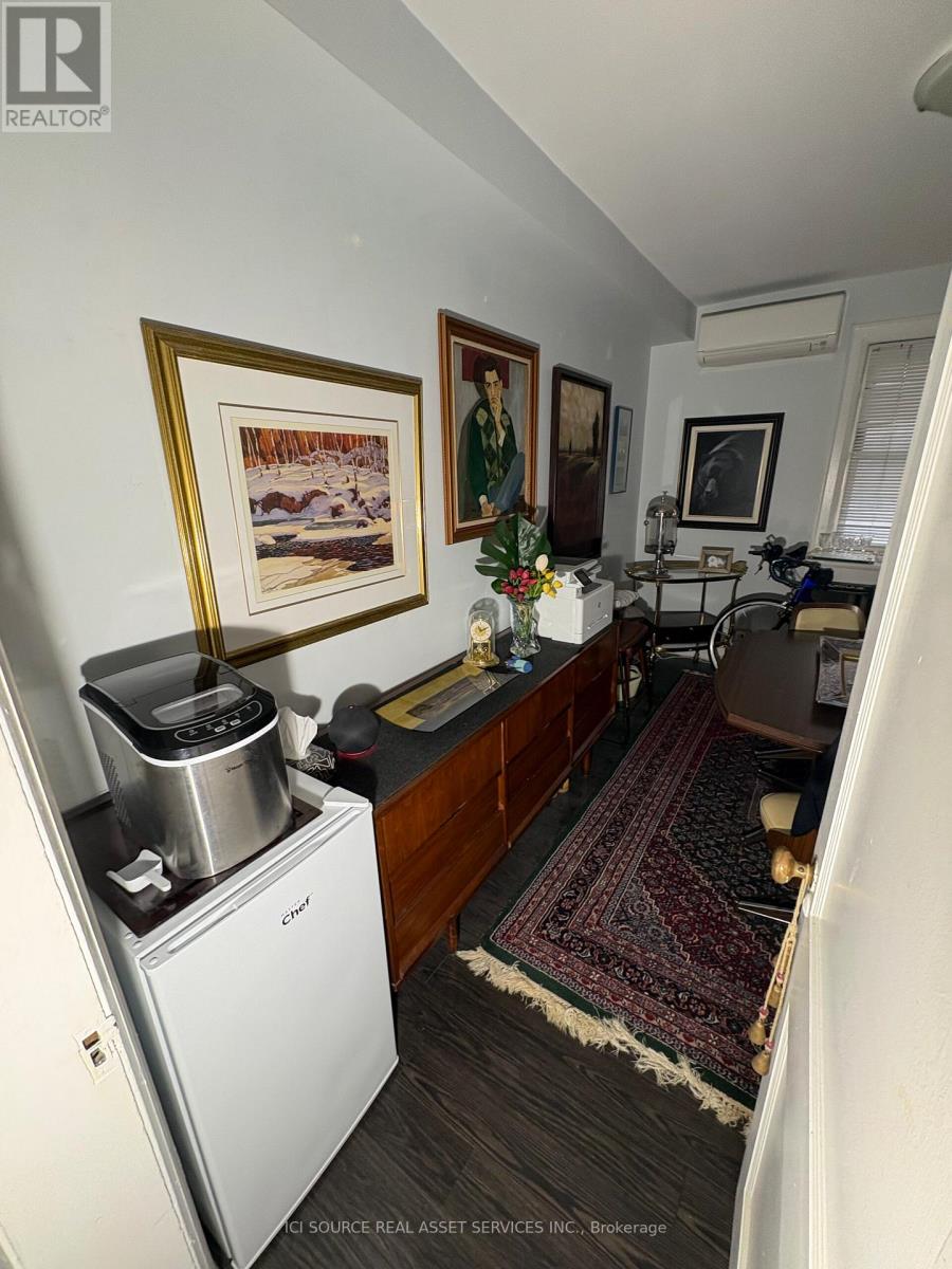 Main Floor - 2241 Queen Street E, Toronto, Ontario  M4E 1G1 - Photo 13 - E13429918