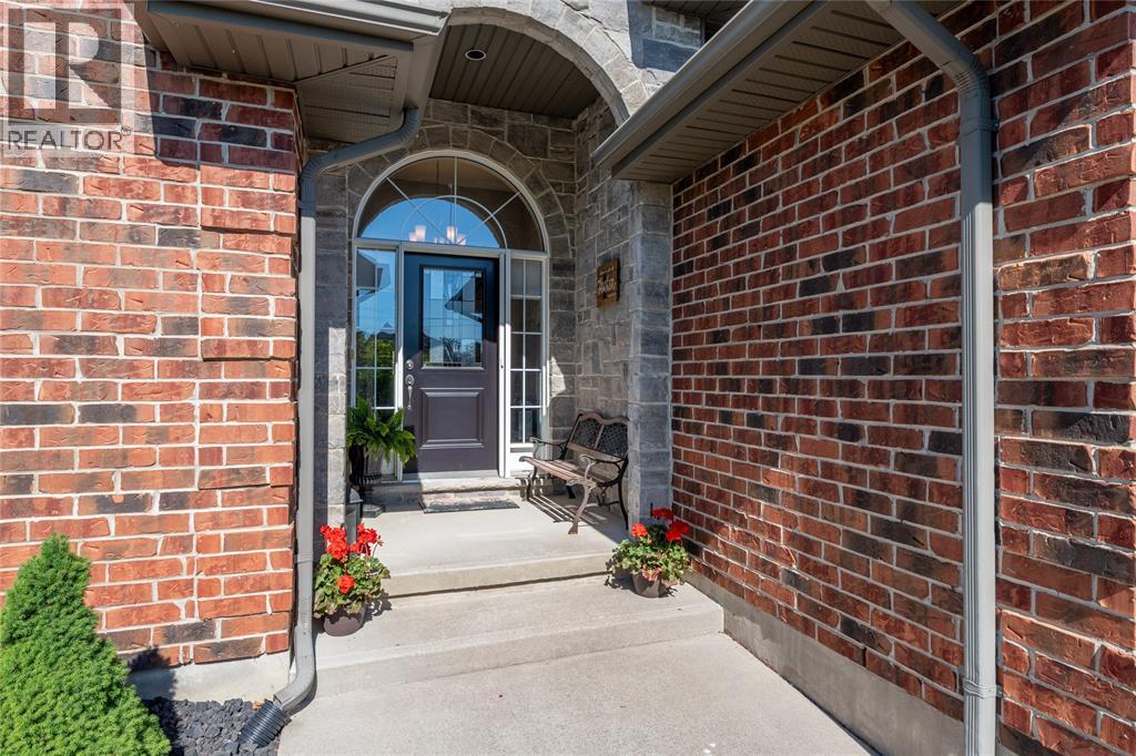 277 Sawgrass Place, Sarnia photo 2