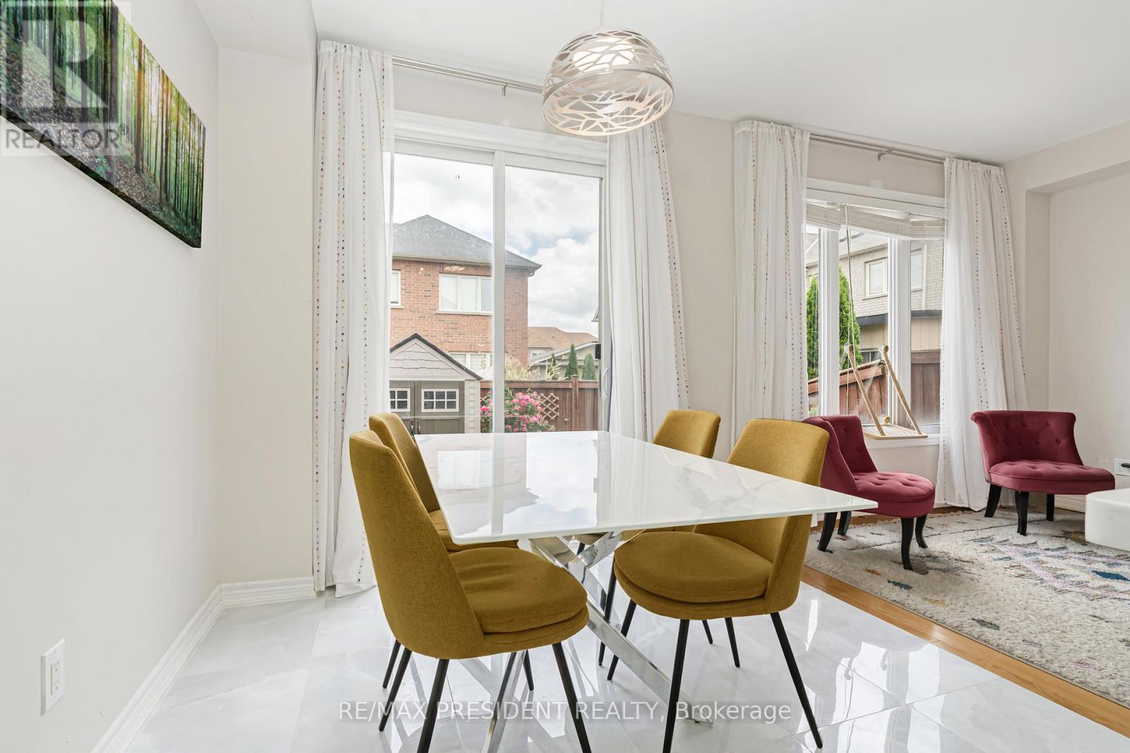 4 Pendulum Circle, Brampton, Ontario  L6R 3N5 - Photo 23 - W13424104