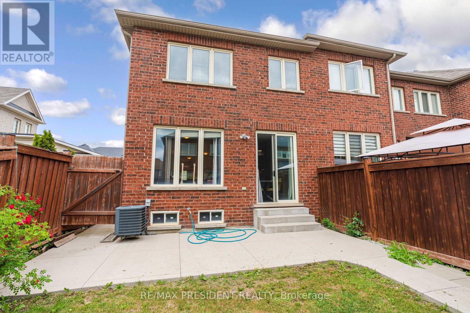 4 Pendulum Circle, Brampton, Ontario  L6R 3N5 - Photo 38 - W13424104