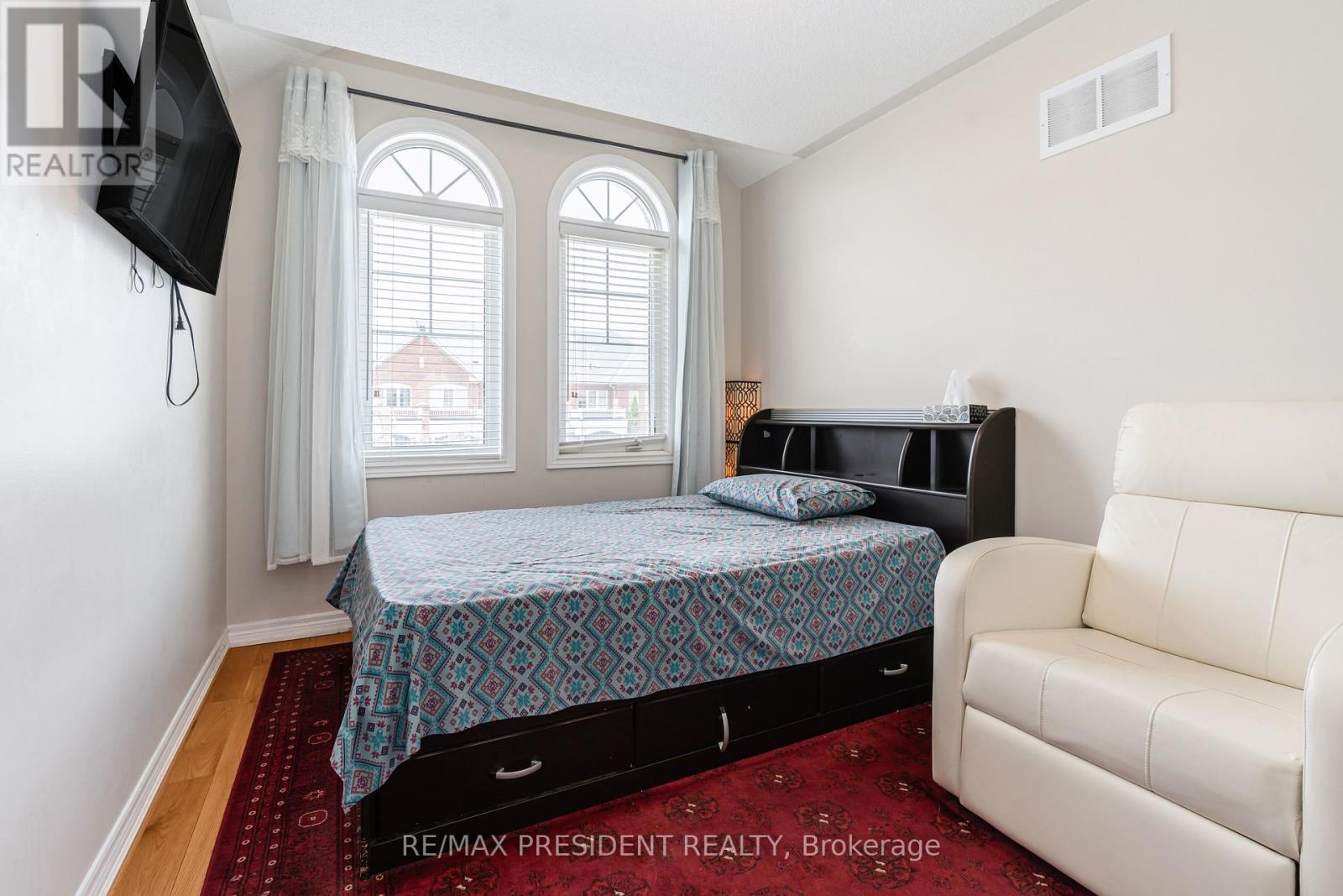 4 Pendulum Circle, Brampton, Ontario  L6R 3N5 - Photo 31 - W13424104