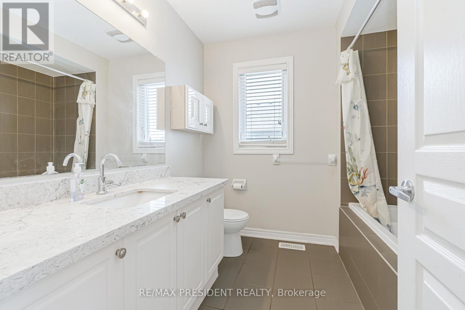 4 Pendulum Circle, Brampton, Ontario  L6R 3N5 - Photo 28 - W13424104