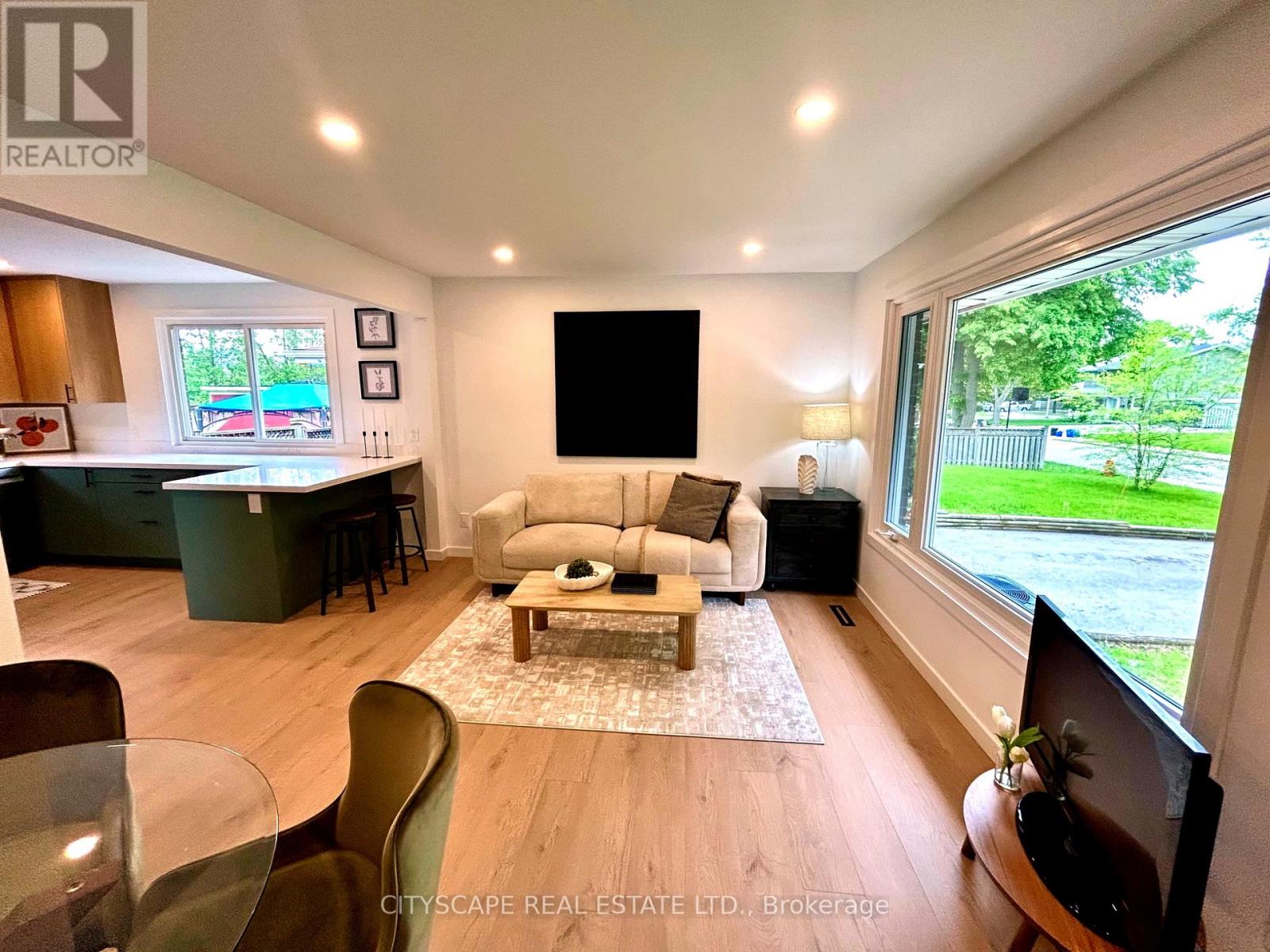 39 Carousel Avenue, Hamilton, Ontario  L9A 4L7 - Photo 5 - X13247426