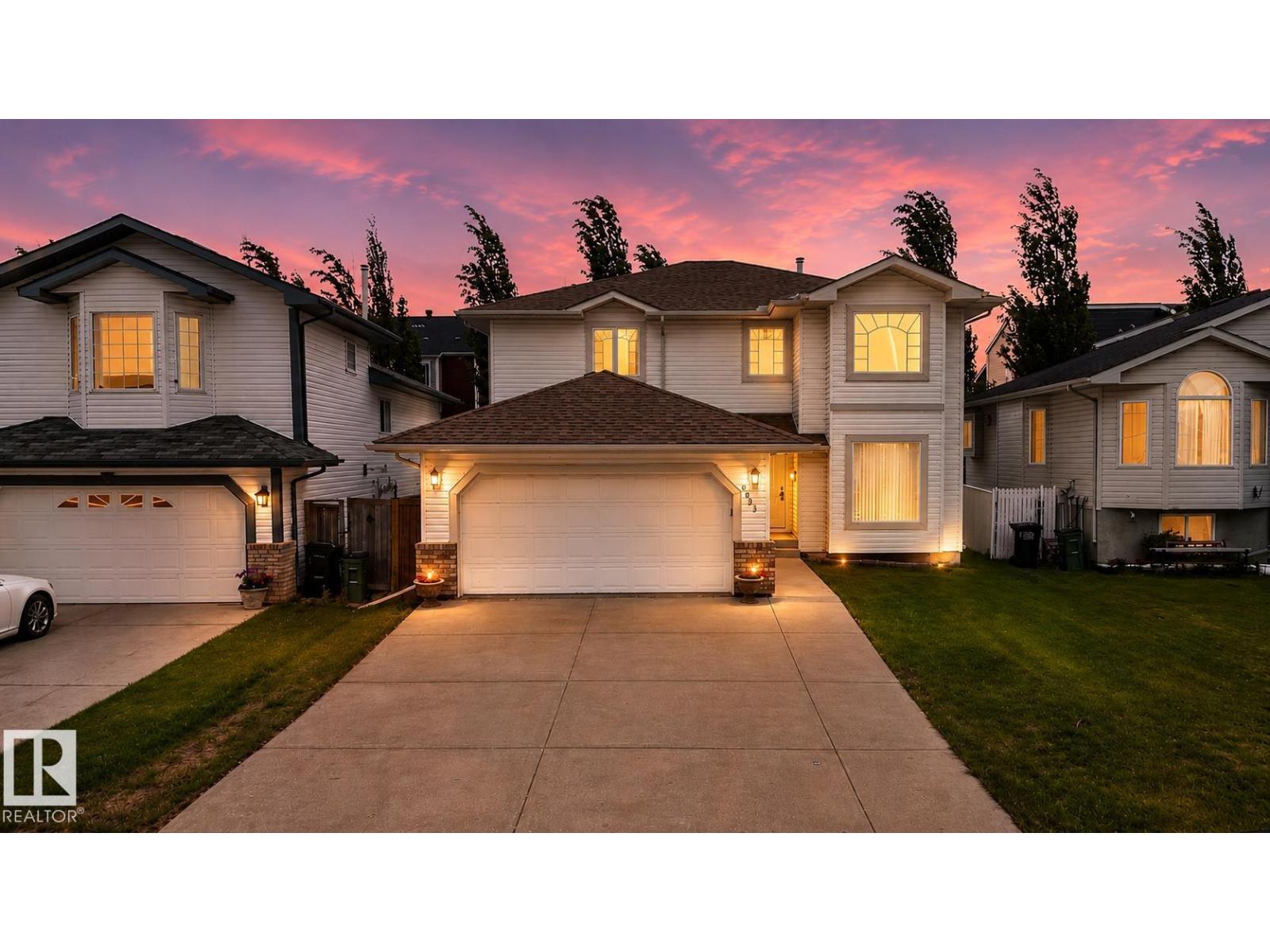 2839 151a Av Nw, Edmonton, Alberta  T5Y 2T7 - Photo 1 - E4492936