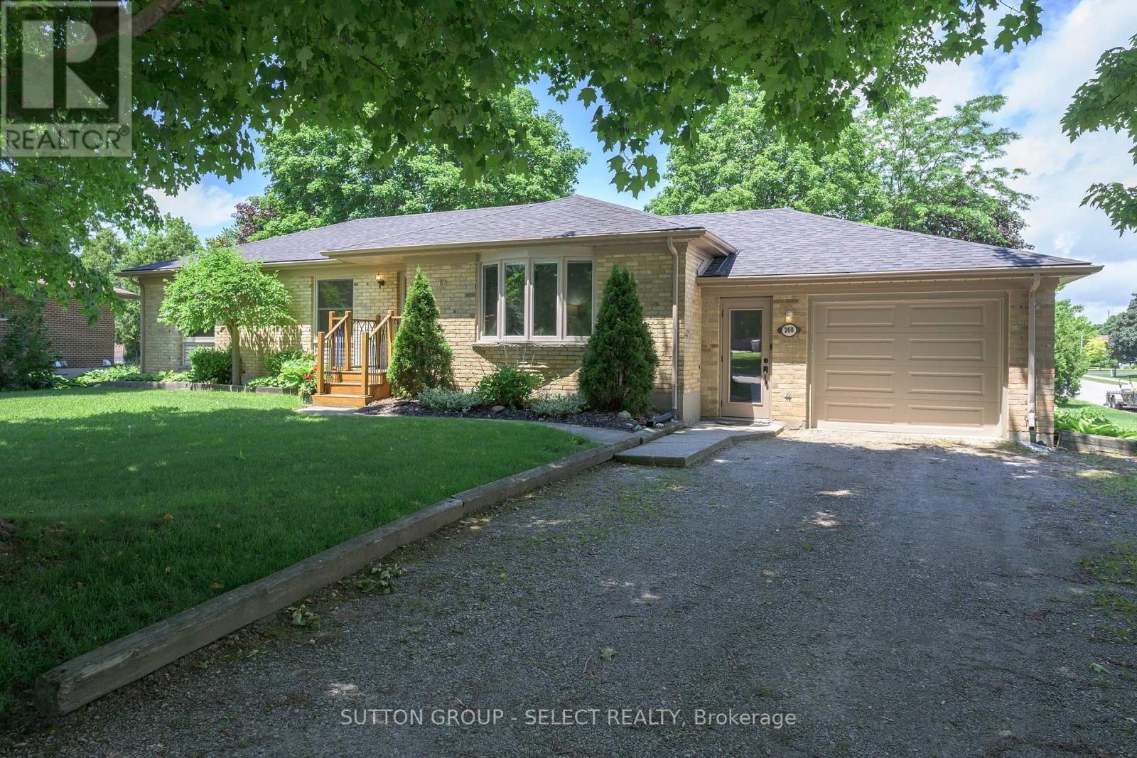 268 Margaret Street, Middlesex Centre, Ontario  N0M 2A0 - Photo 2 - X13430048