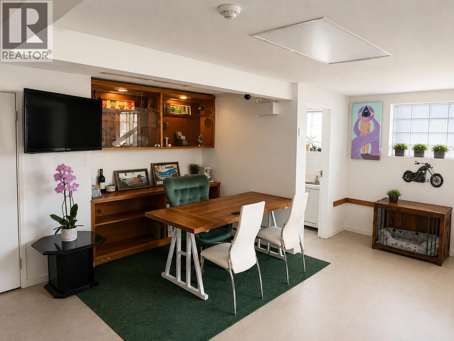 516 Martin Street, Penticton, British Columbia  V2A 5L4 - Photo 5 - 10390262