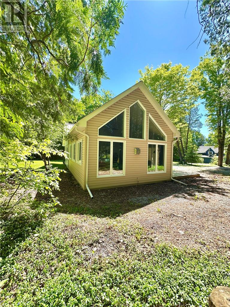 12 Government Road, Tehkummah, Ontario  P0P 2C0 - Photo 6 - 2128464