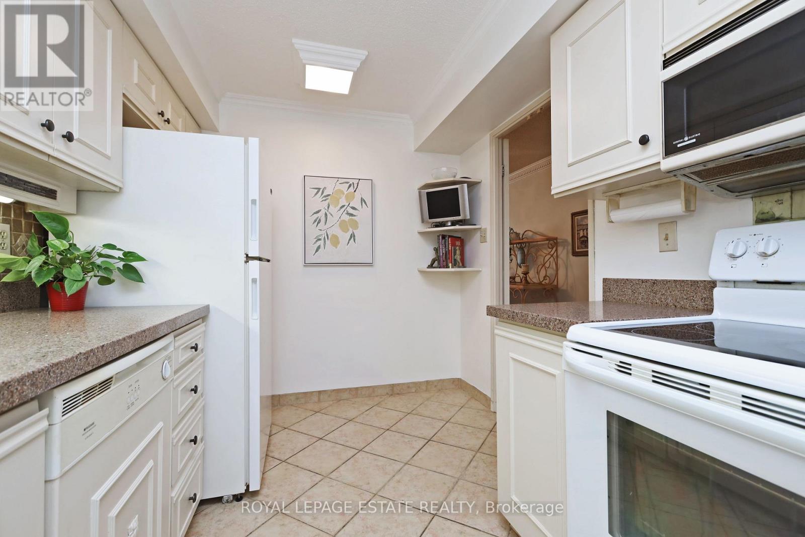 306 - 35 Church Street, Toronto, Ontario  M5E 1T3 - Photo 12 - C13430020