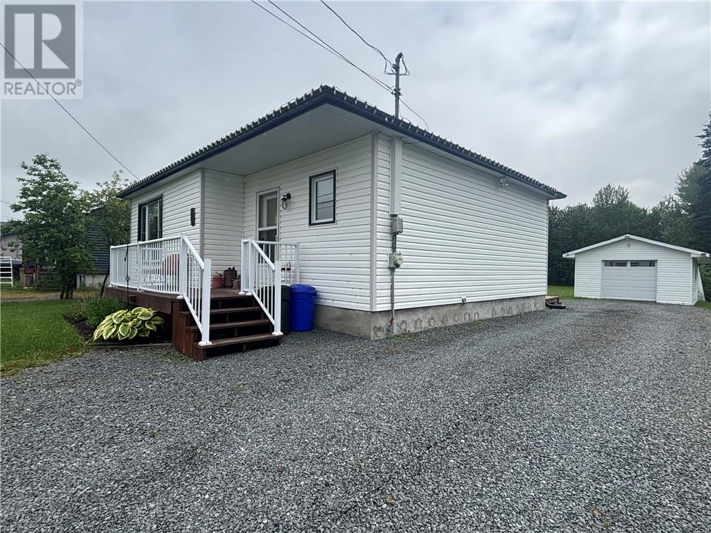 180 Landry Street, Azilda, Ontario  P0M 1B0 - Photo 3 - 2128474
