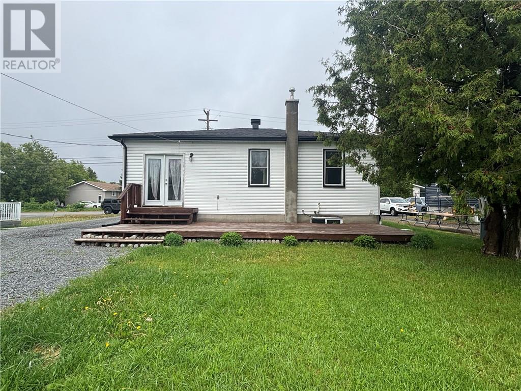 180 Landry Street, Azilda, Ontario  P0M 1B0 - Photo 4 - 2128474