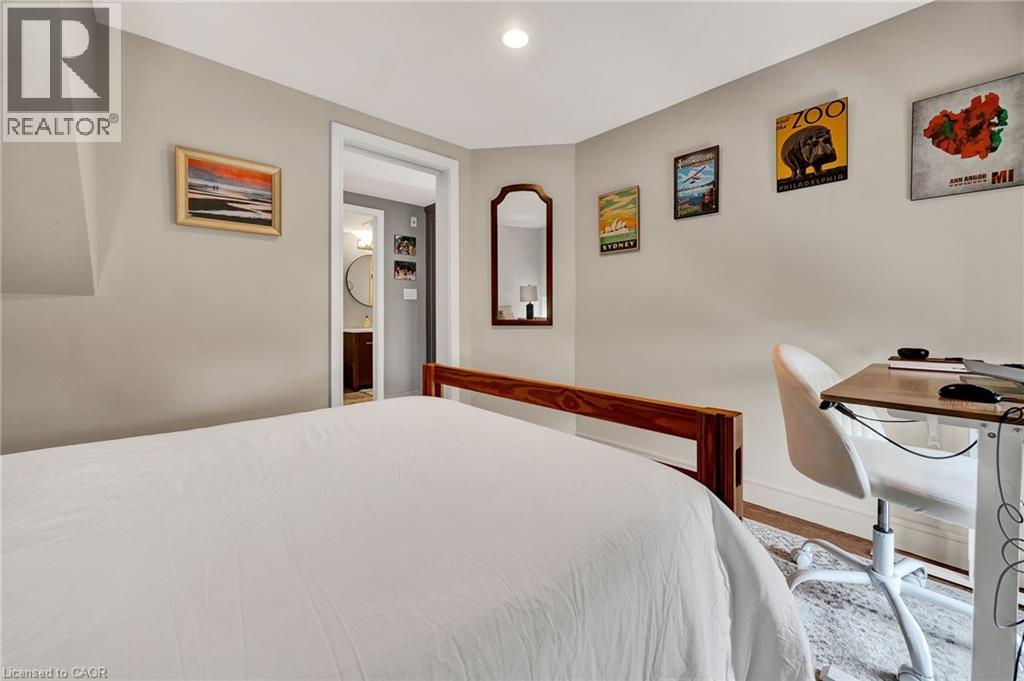 5 Father David Bauer Drive Unit# 402, Waterloo, Ontario N2L 6M2 - Photo 12 - 40838623