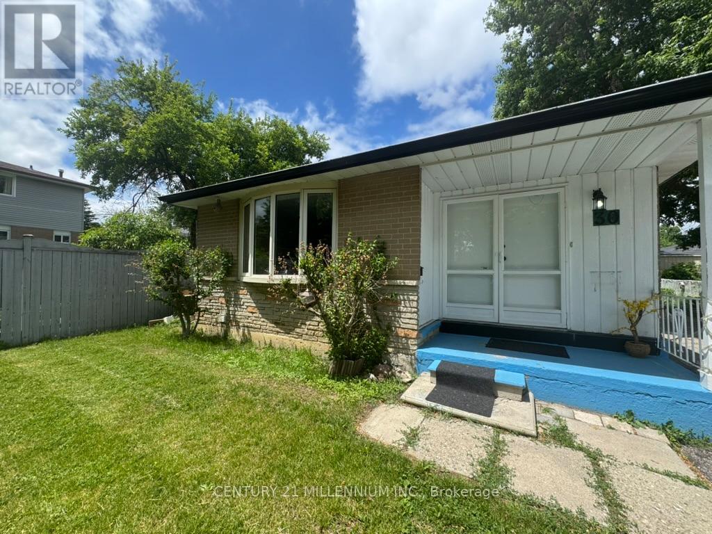 UPPER - 30 KENILWORTH ROAD, Brampton, Ontario
