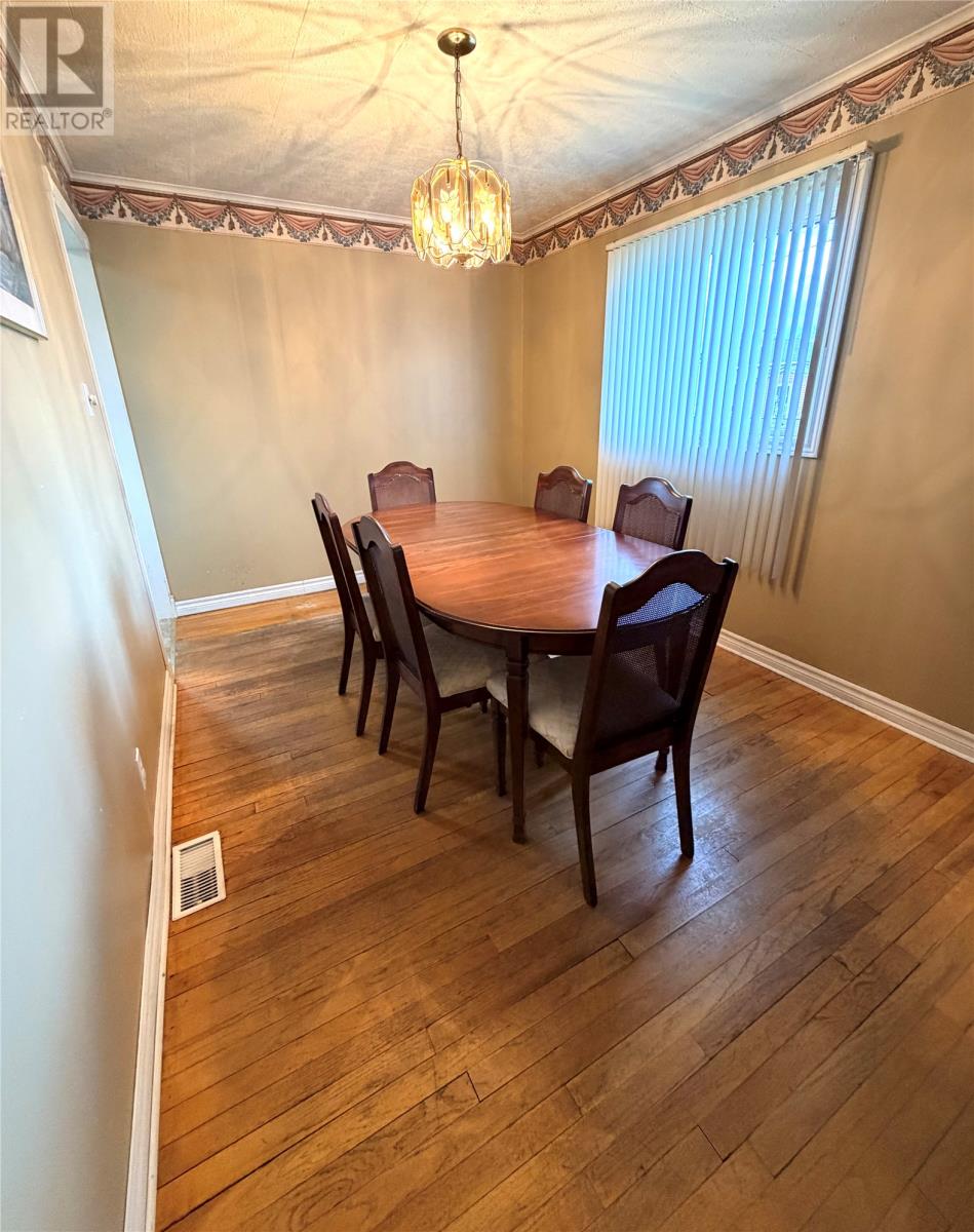 2 Pleasant Street, Grand Falls - Windsor, Newfoundland & Labrador A2B 1J1 - Photo 4 - 1298823